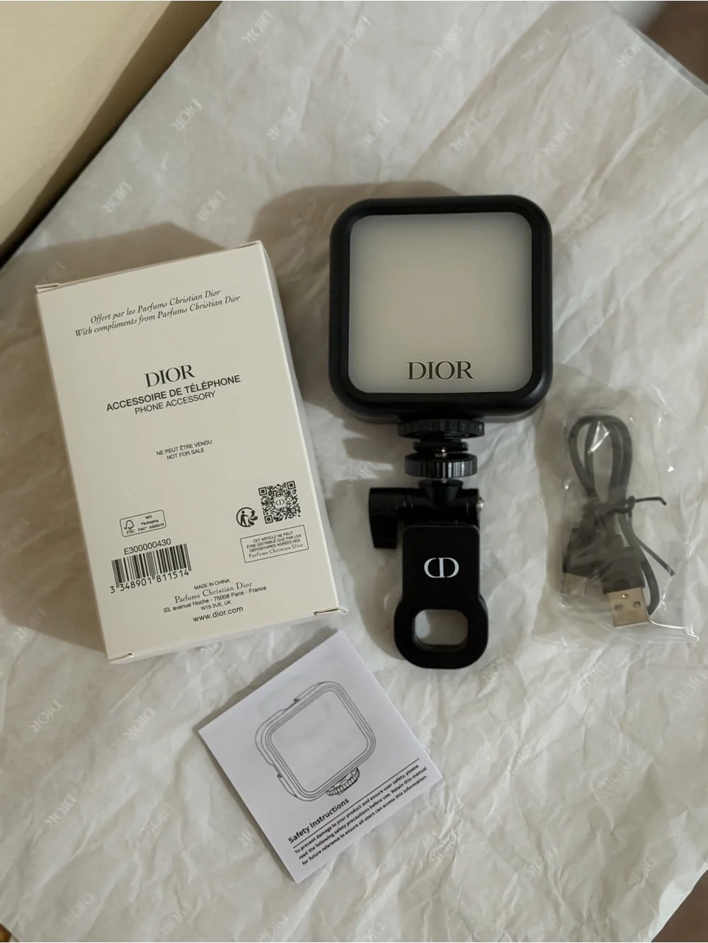 Dior Black On-Camera LED Light with Matte Finish